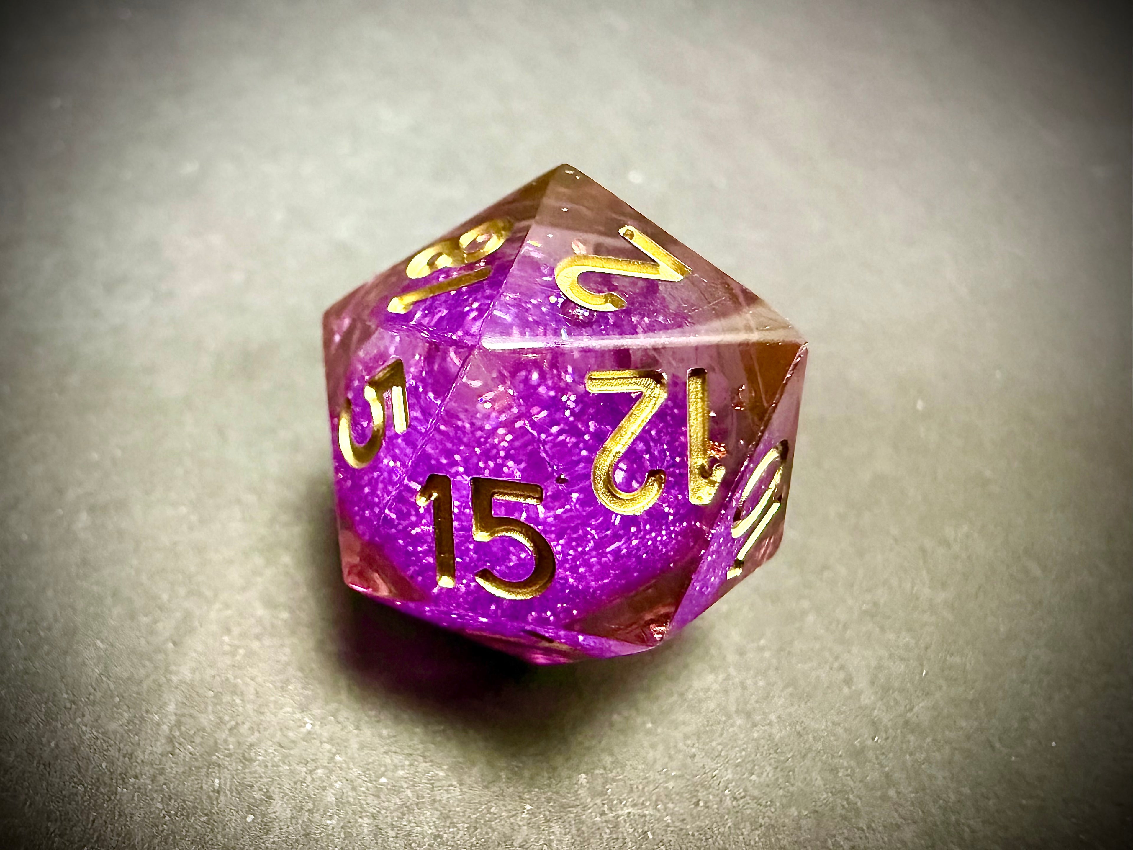 Fanroll Elixir Liquid Core D20 Dice: Purple