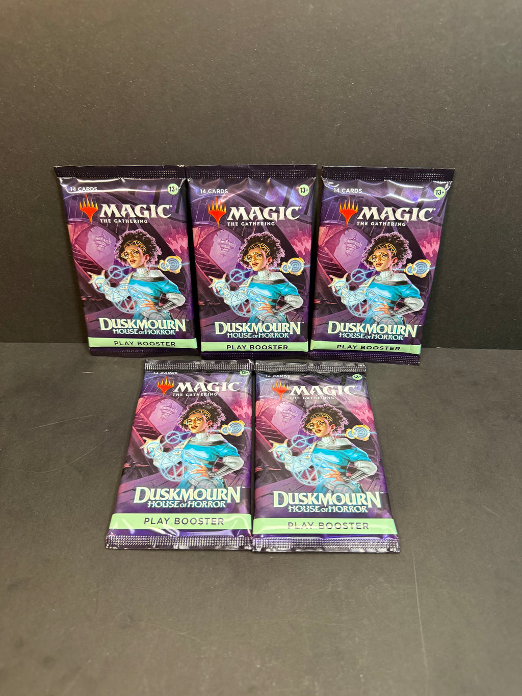 Magic the Gathering Duskmourn: House of Horror Play Booster Pack