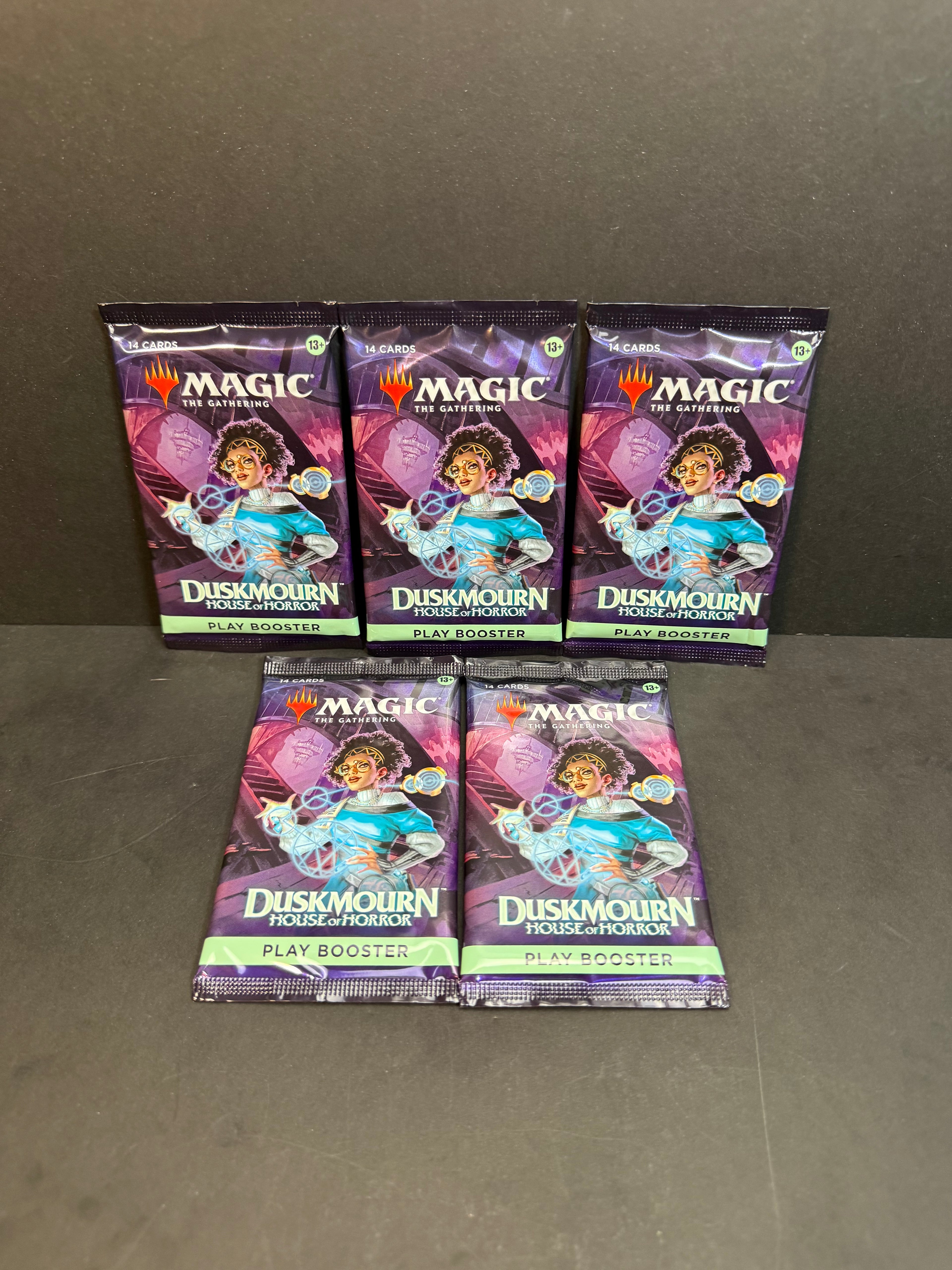 Magic the Gathering Duskmourn: House of Horror Play Booster Pack