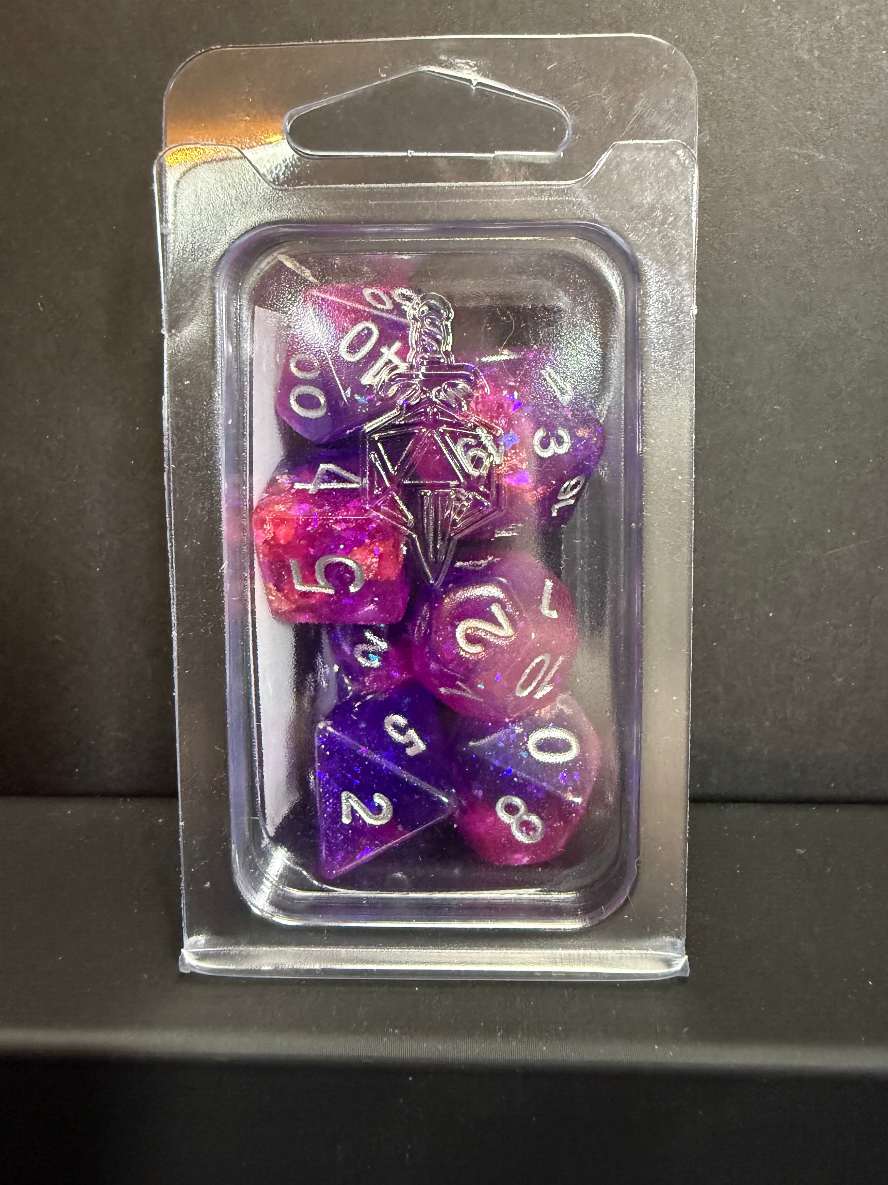 Fanroll 16mm Resin Poly Eternal: Glitter Purple/Blue Dice Set