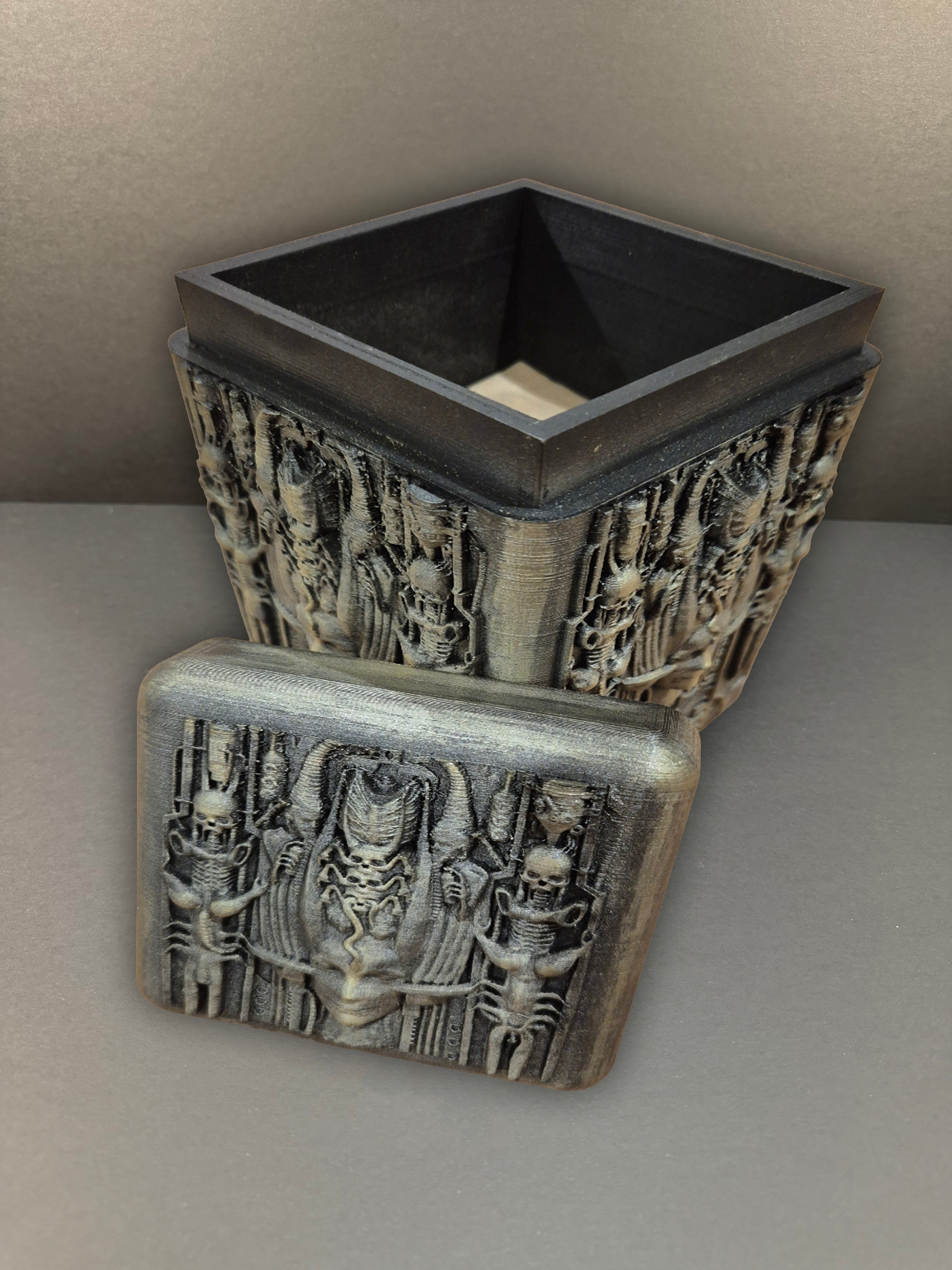 H.R. Giger Card Deck/Dice Box