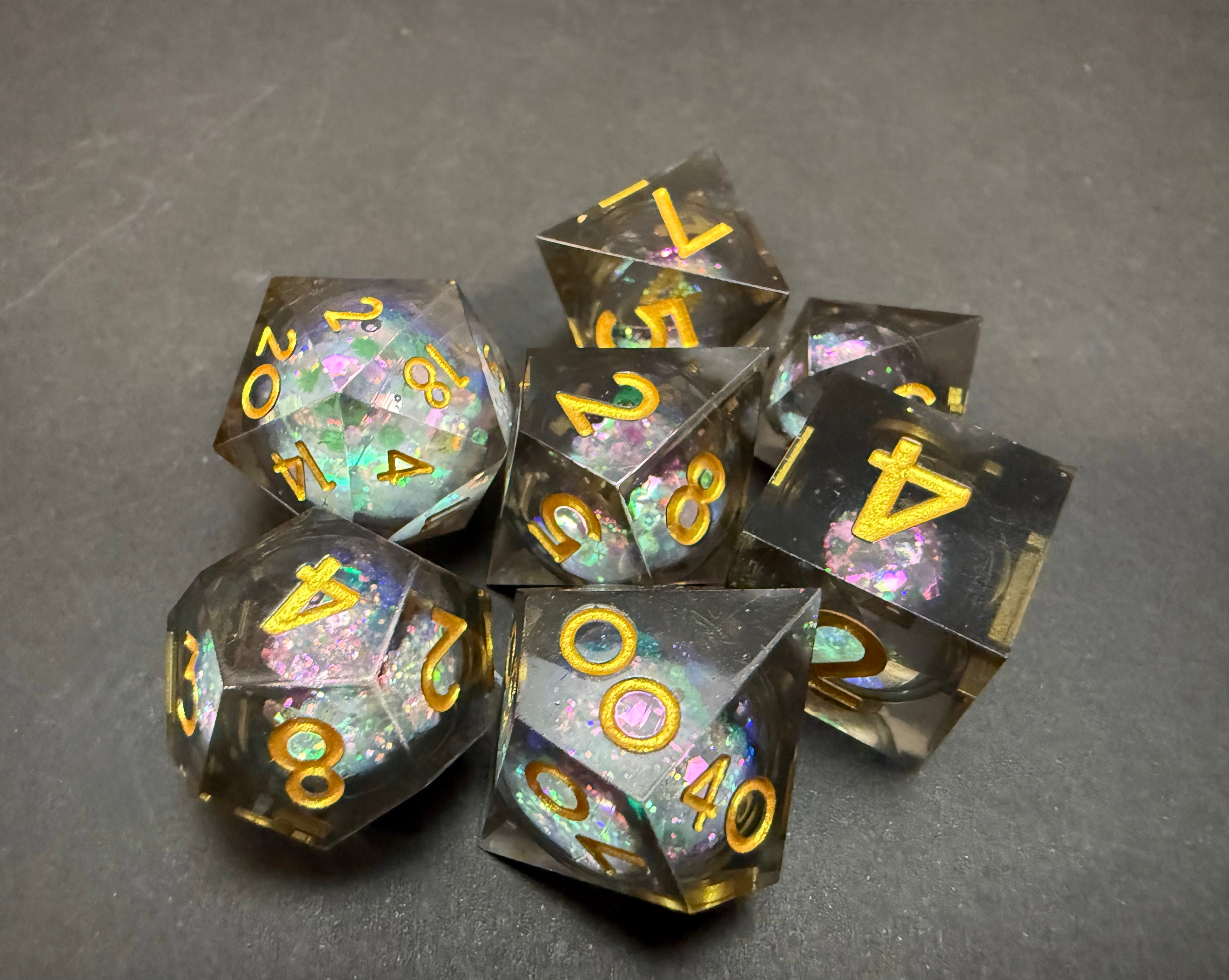 Black Liquid Core Sharp Edge Resin Dice Set 7PCS