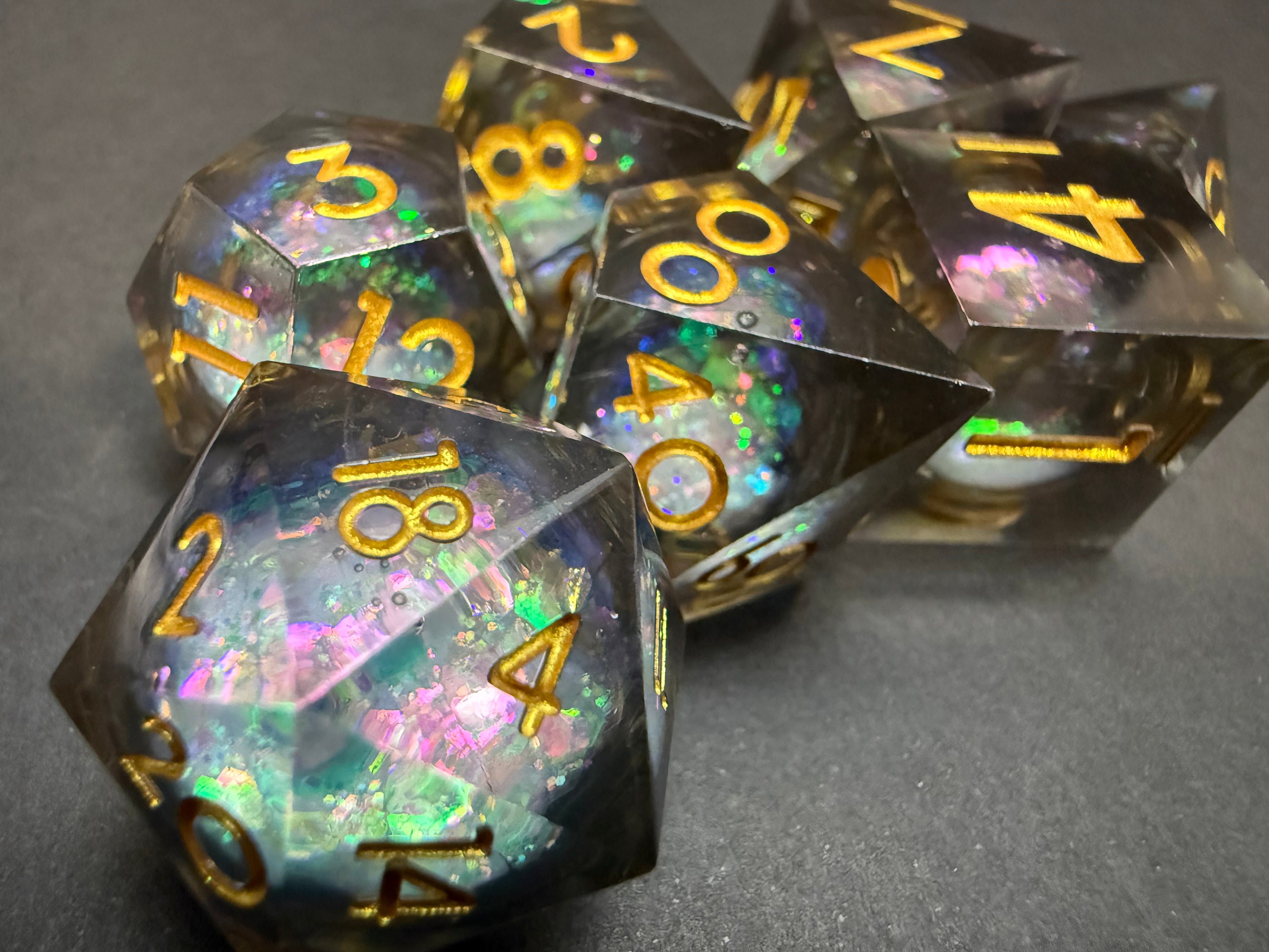 Black Liquid Core Sharp Edge Resin Dice Set 7PCS