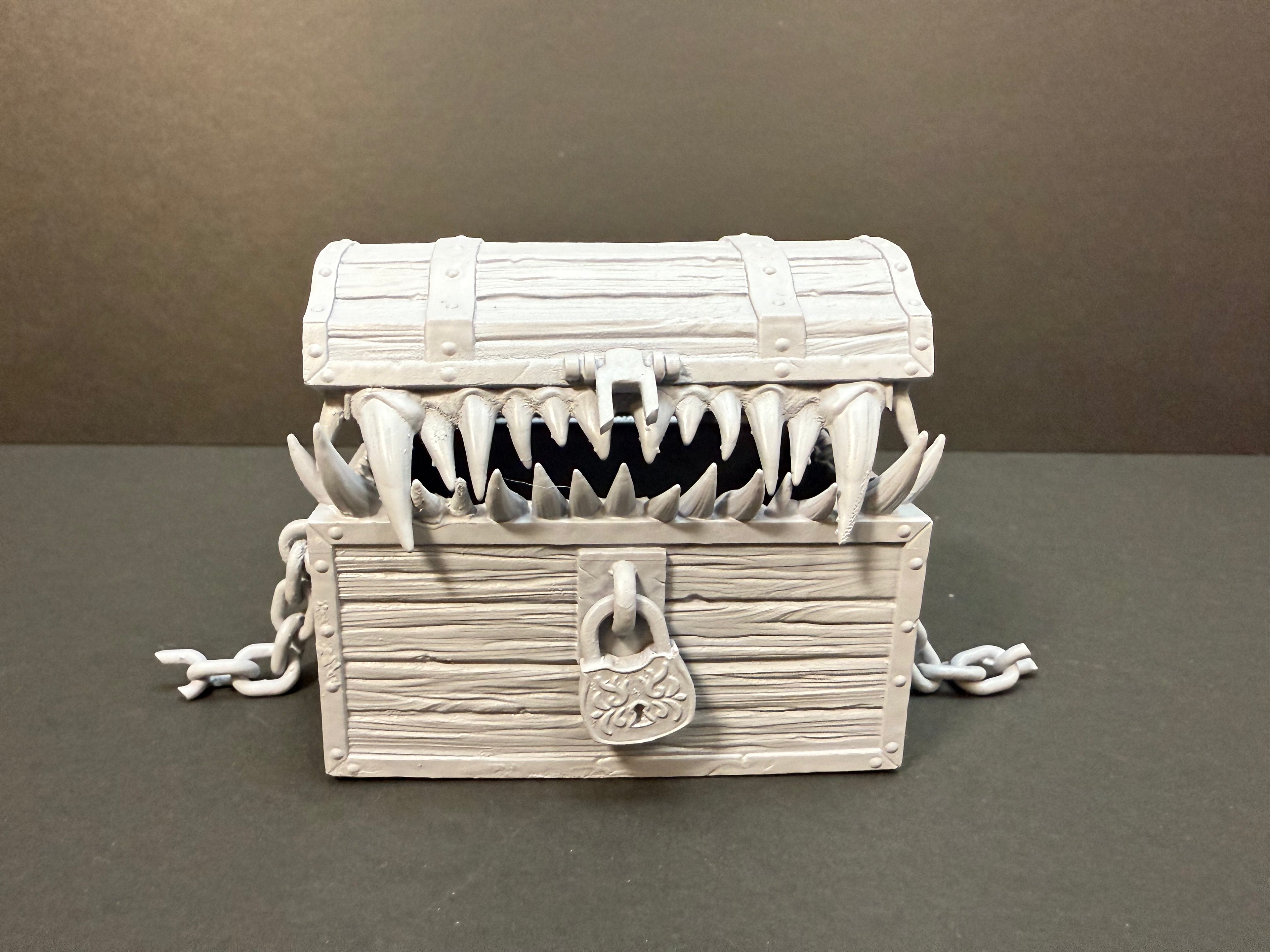 Mimic Hinged Dice Box