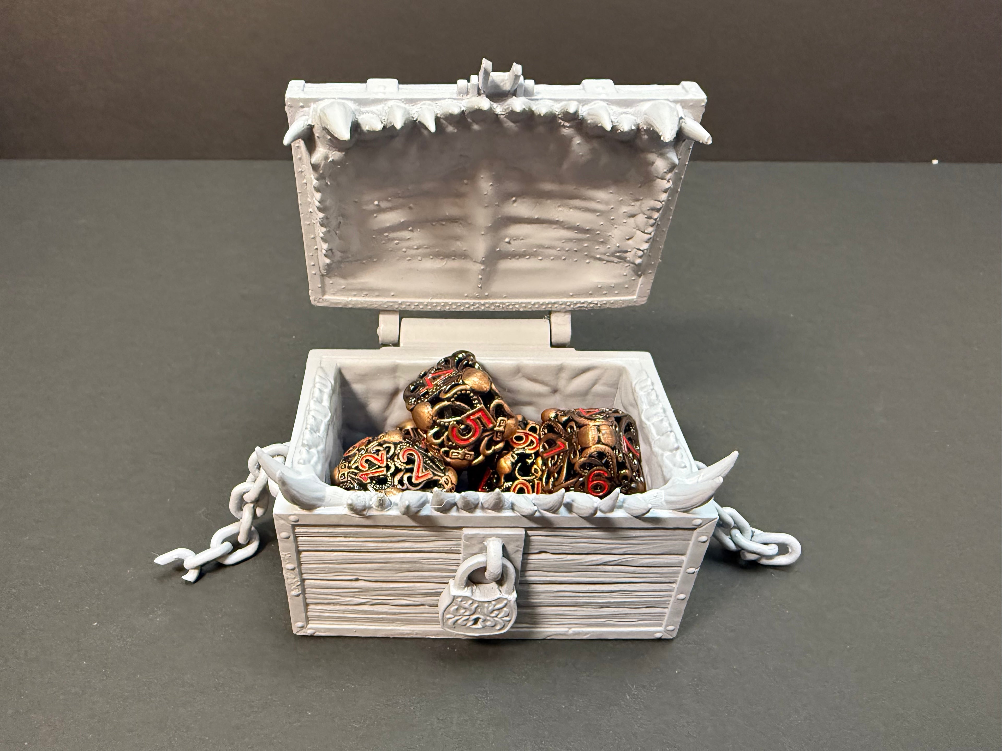 Mimic Hinged Dice Box