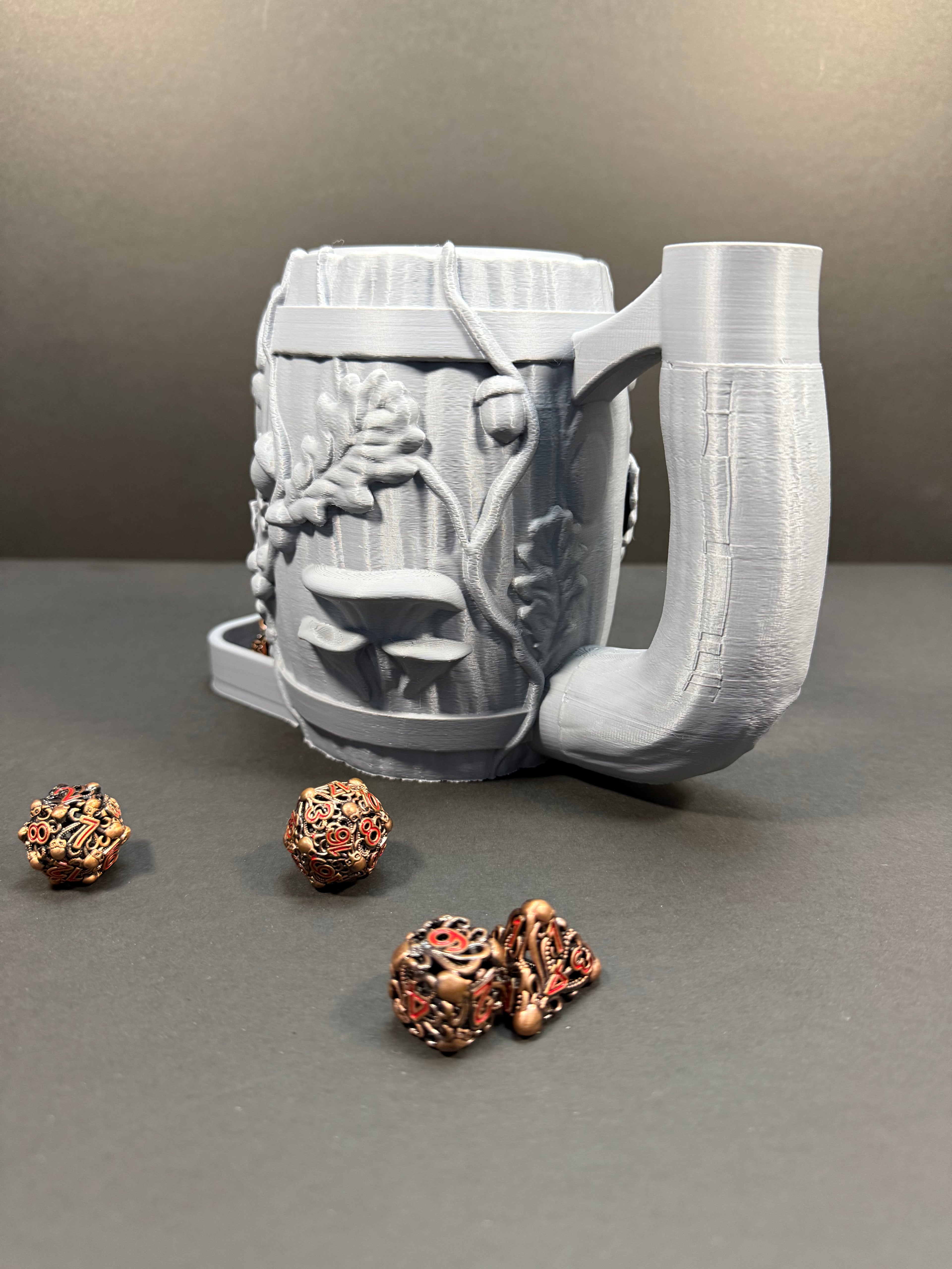 Druid Can Holder & dice Thrower