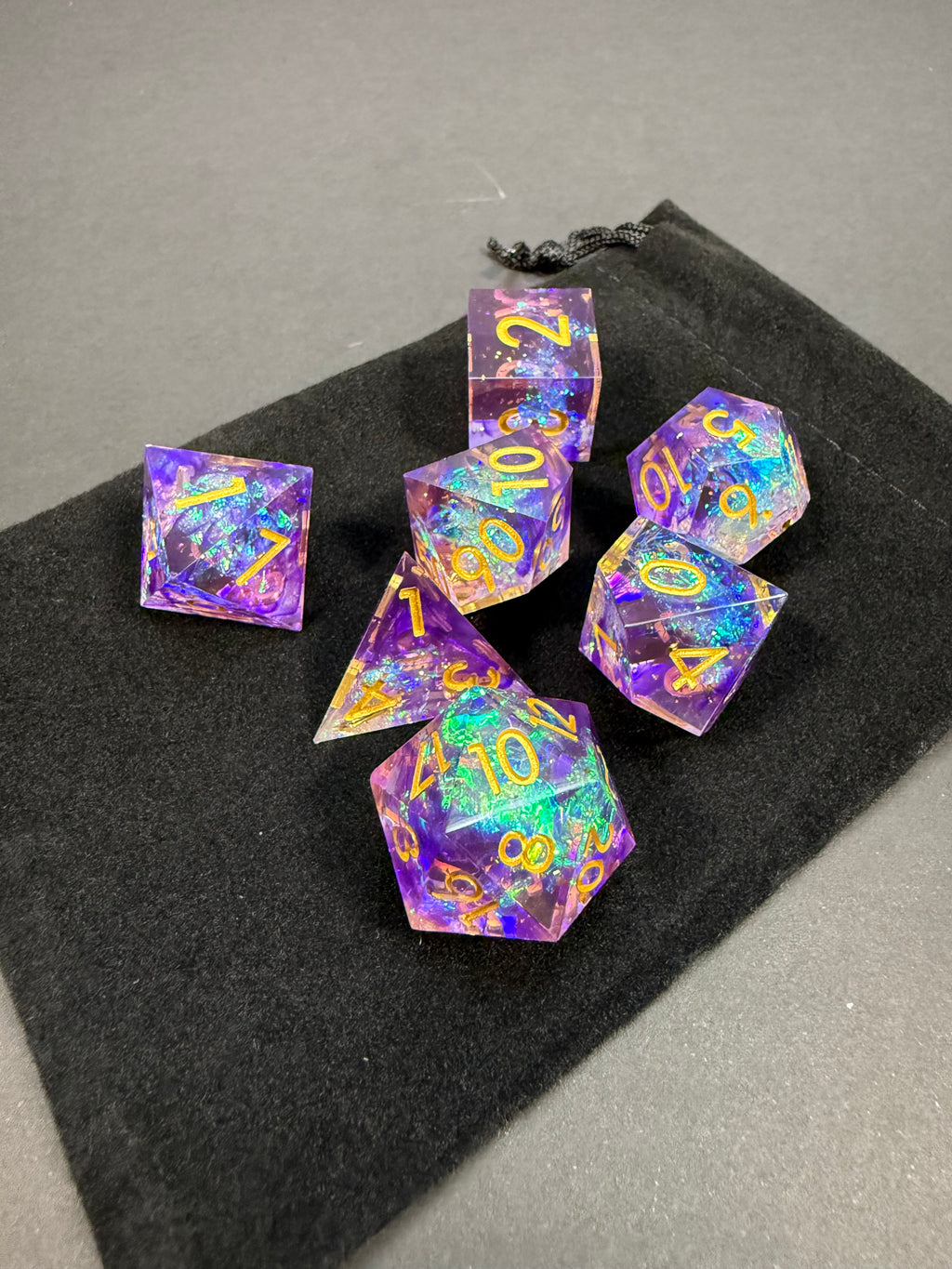 Lilac & Gold Sharp Edge Resin Dice Set 7PCS