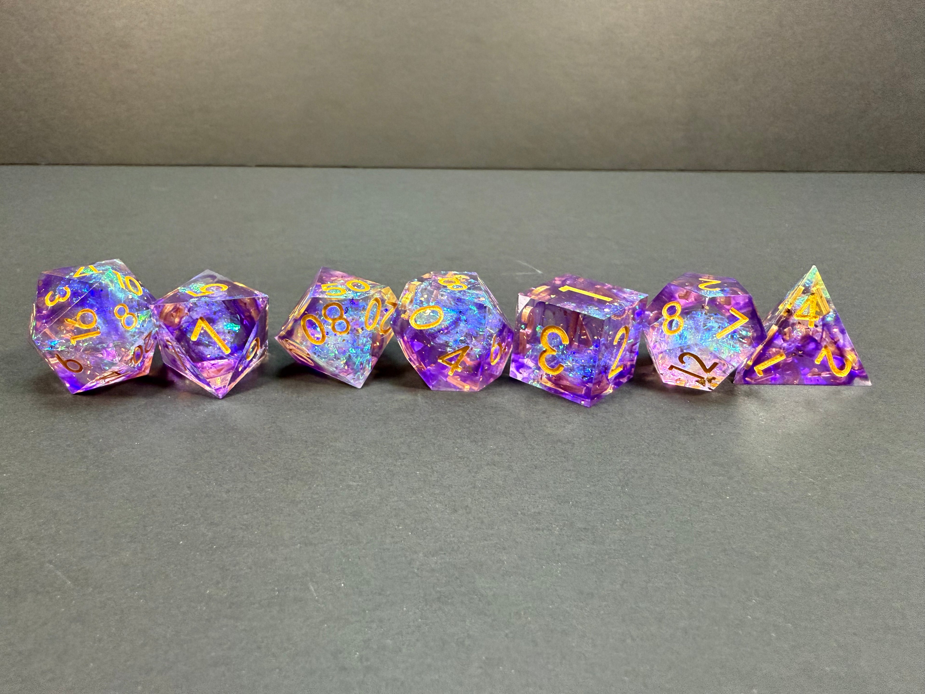 Lilac & Gold Sharp Edge Resin Dice Set 7PCS