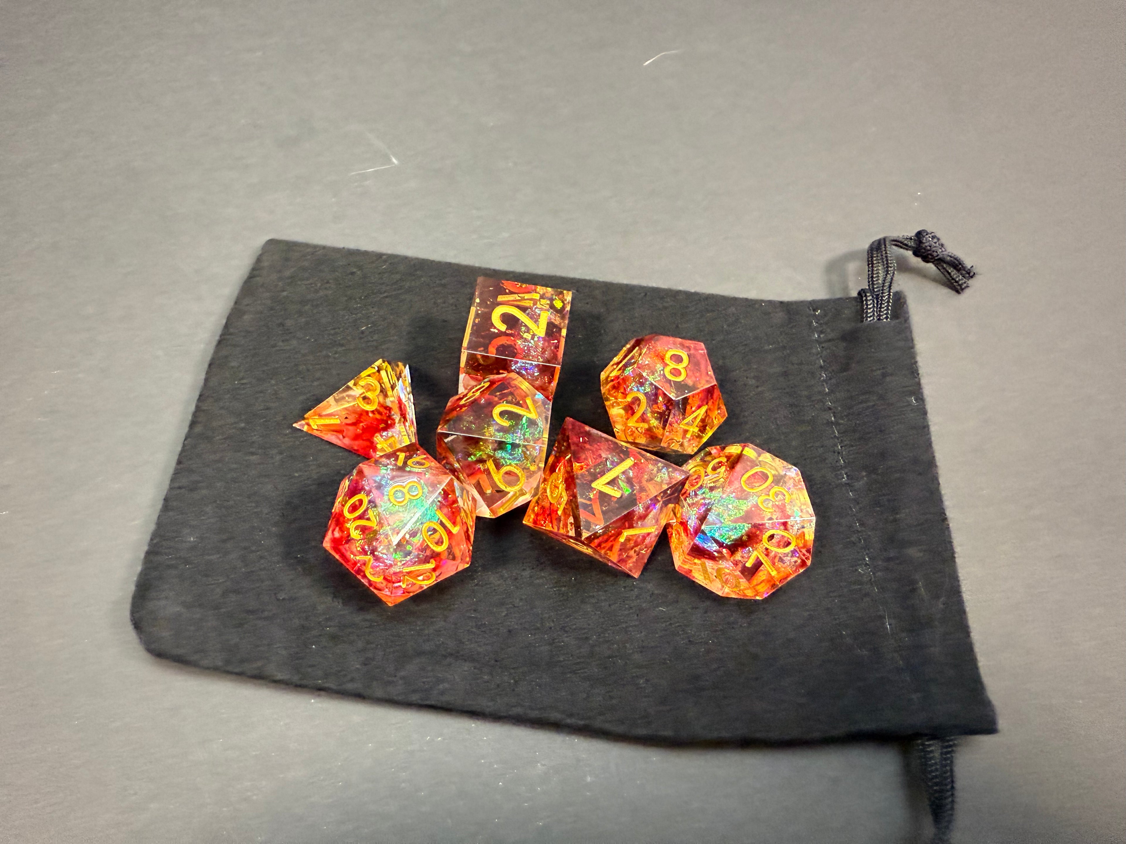 Red & Gold Sharp Edge Resin Dice Set 7PCS