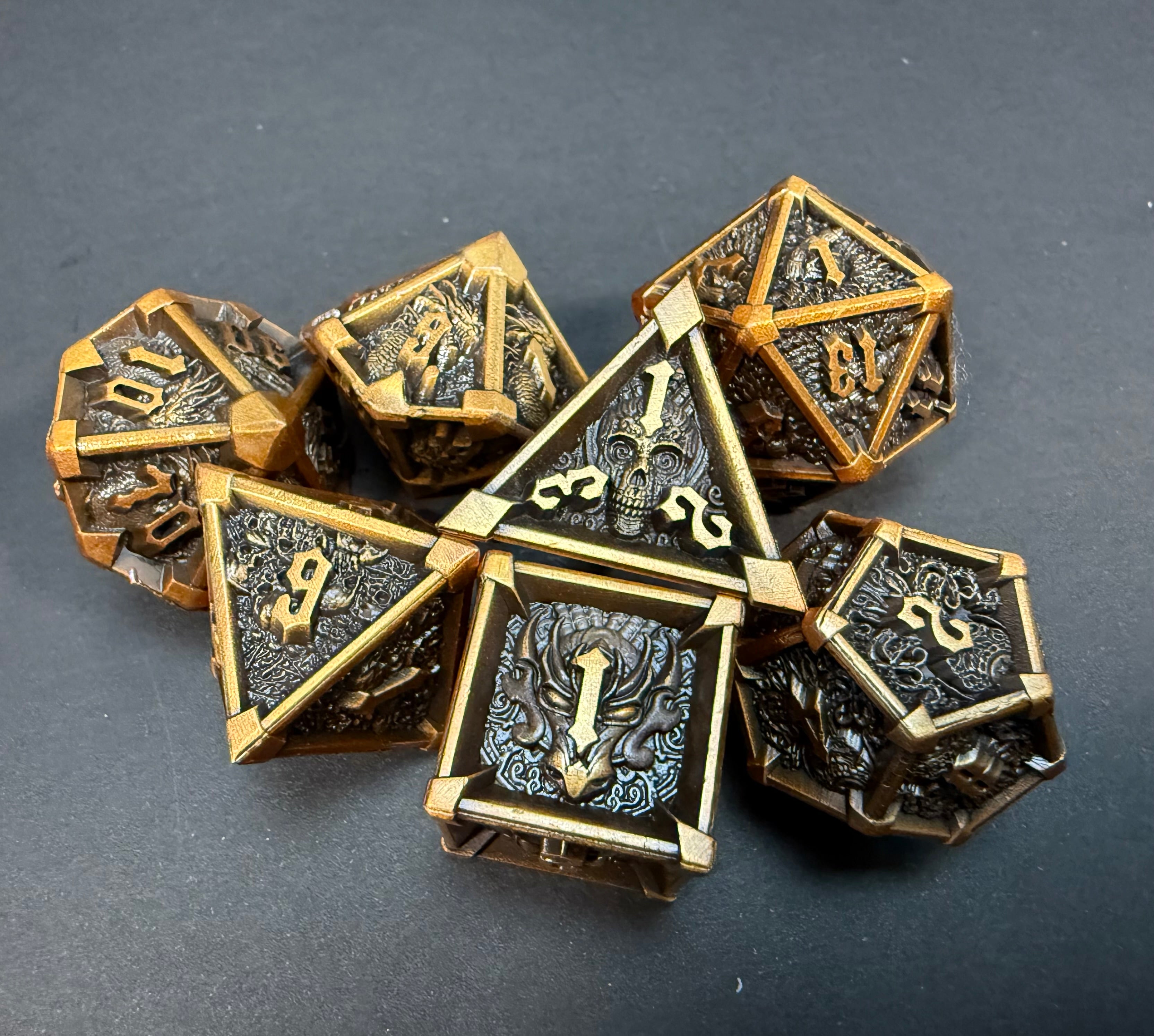 Gold & Black Metal Dragon & Skull Dice Set 7PCS