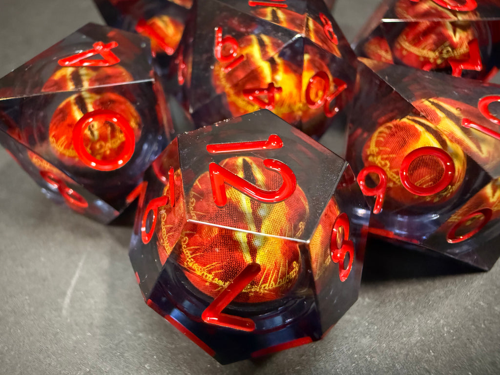 Eye of Sauron Lord of the Rings Red & Black Dice Set 7PCS