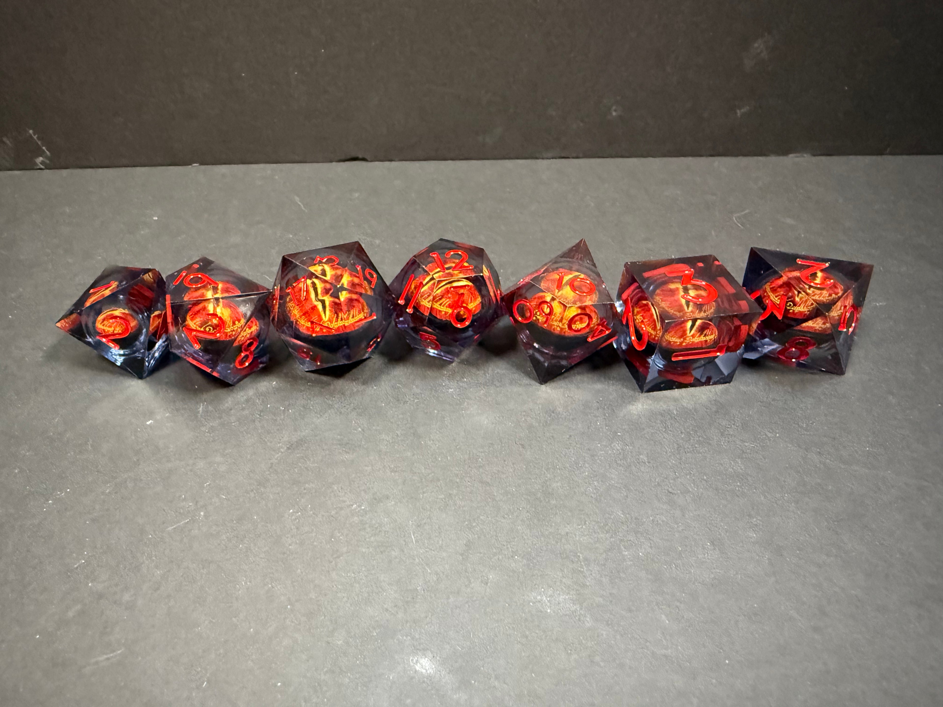 Eye of Sauron Lord of the Rings Red & Black Dice Set 7PCS