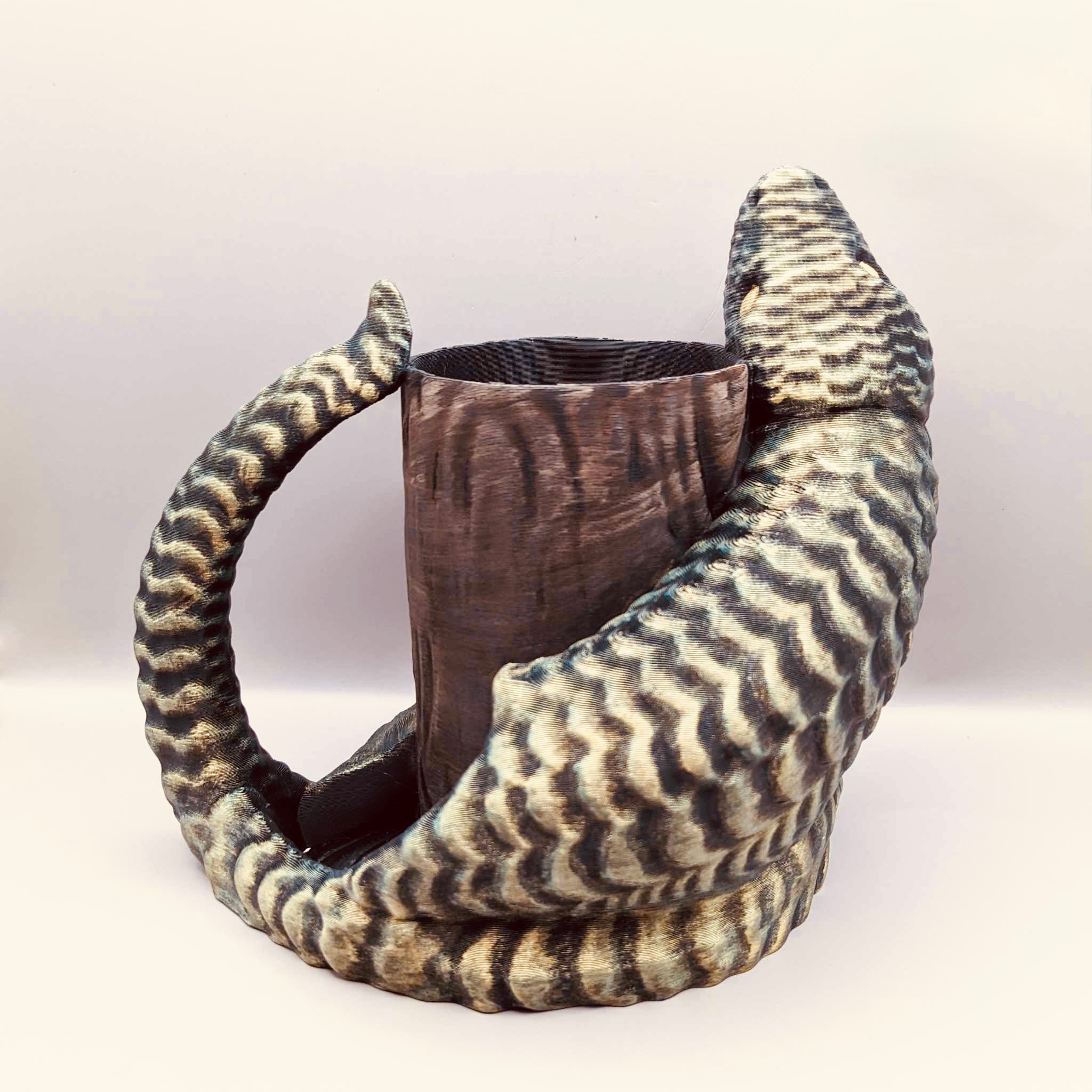 Snake Tankard Dice Thrower/Can holder