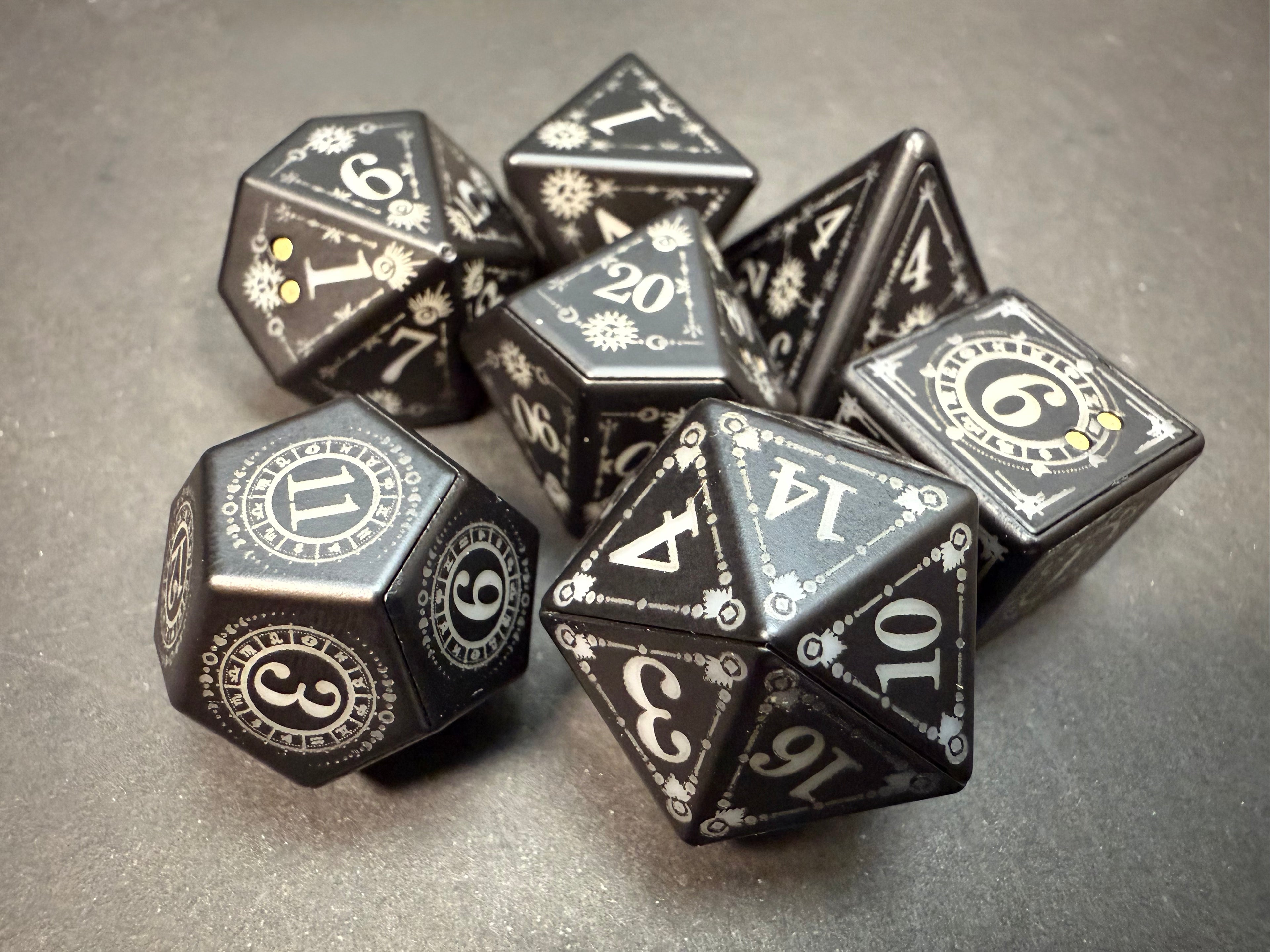 LED Light Up Rechargeable DnD Dice Set 7PCS