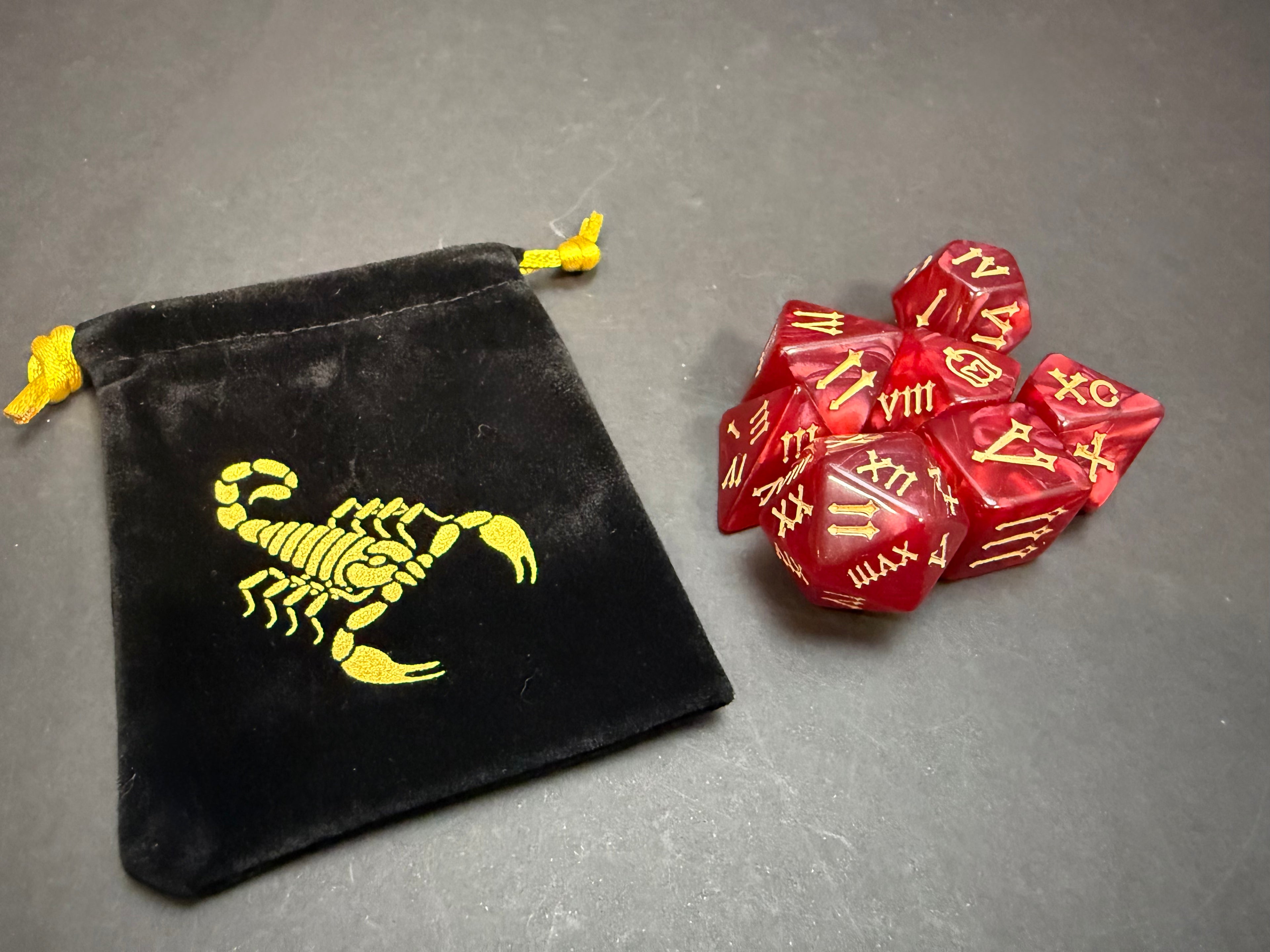 Roman Numerals Dice Set 7PCS (choice of colours)