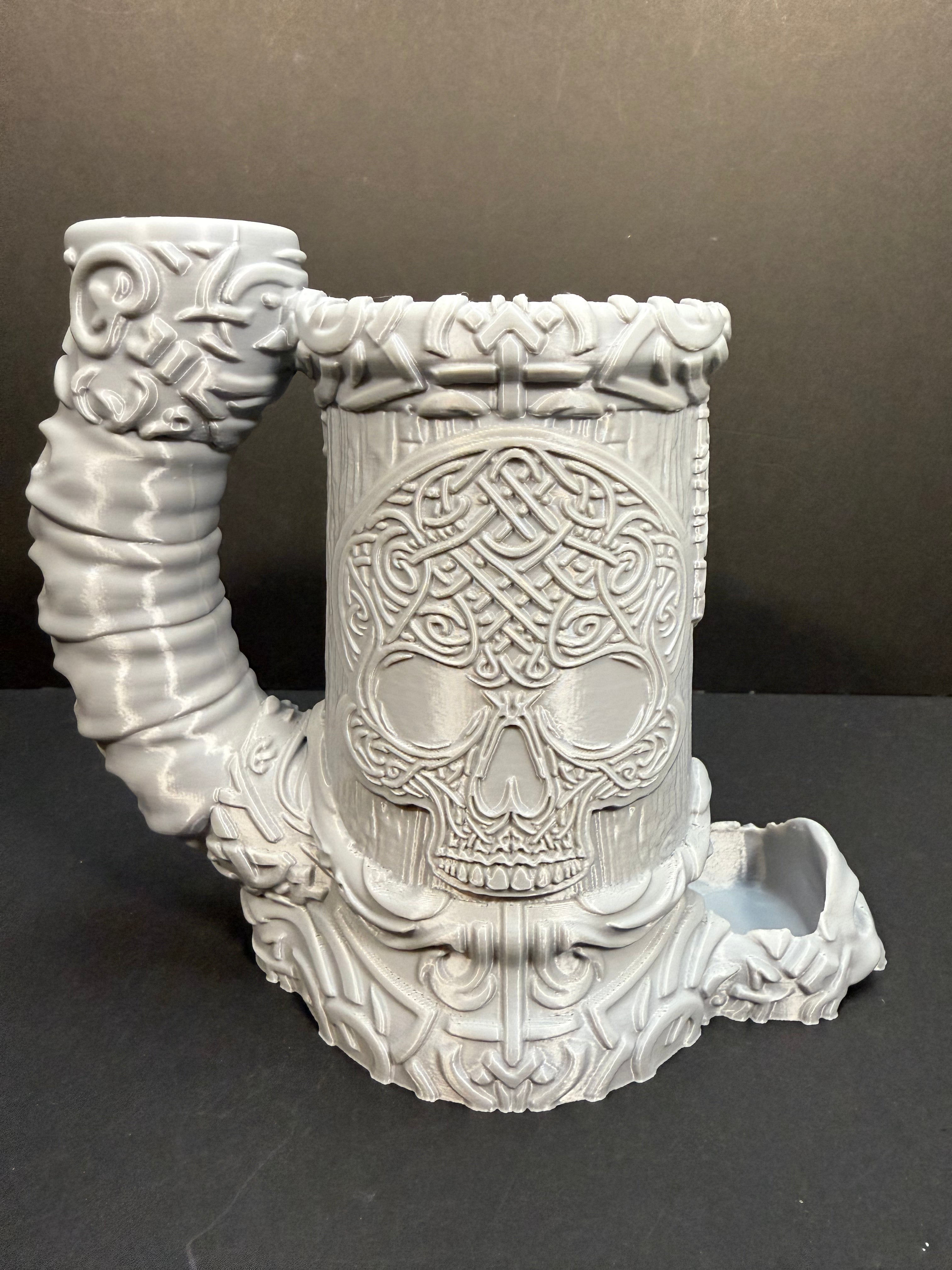 Skull Tankard Dice Thrower/Can holder