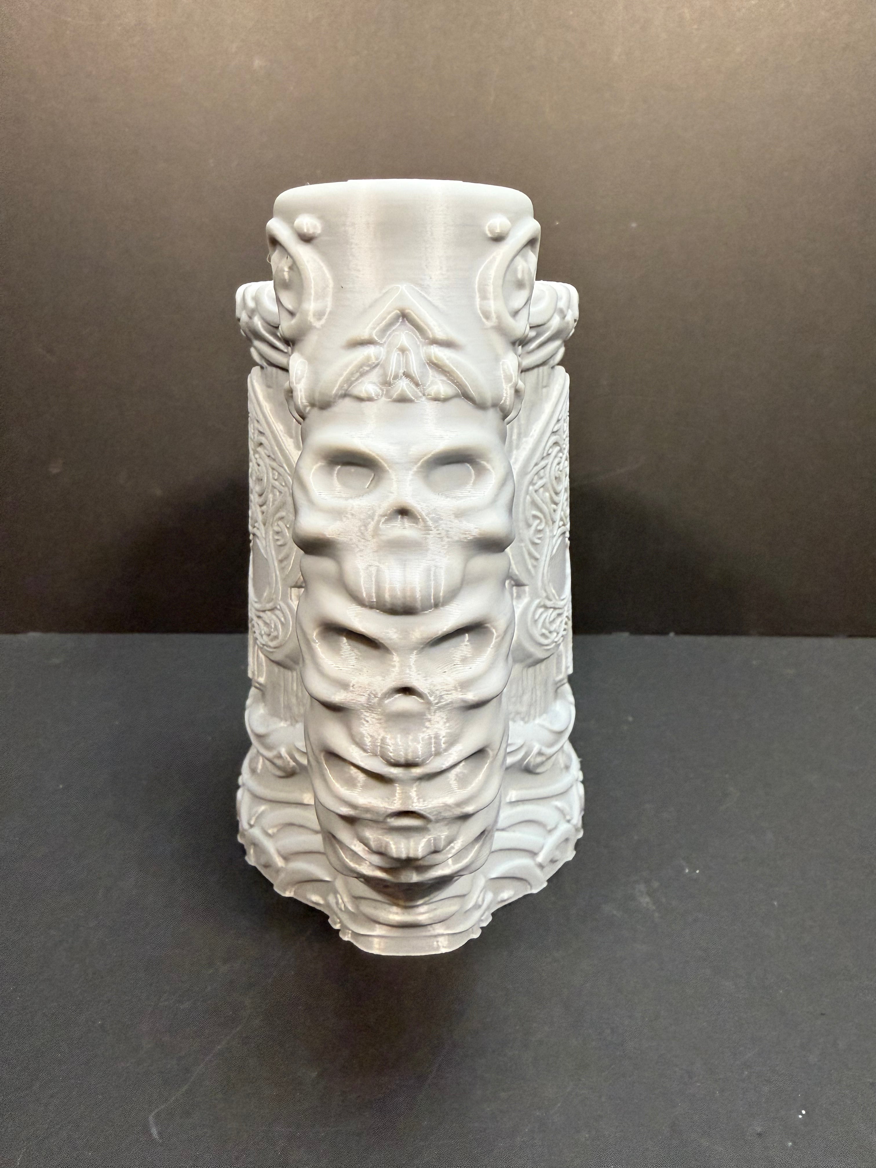 Skull Tankard Dice Thrower/Can holder