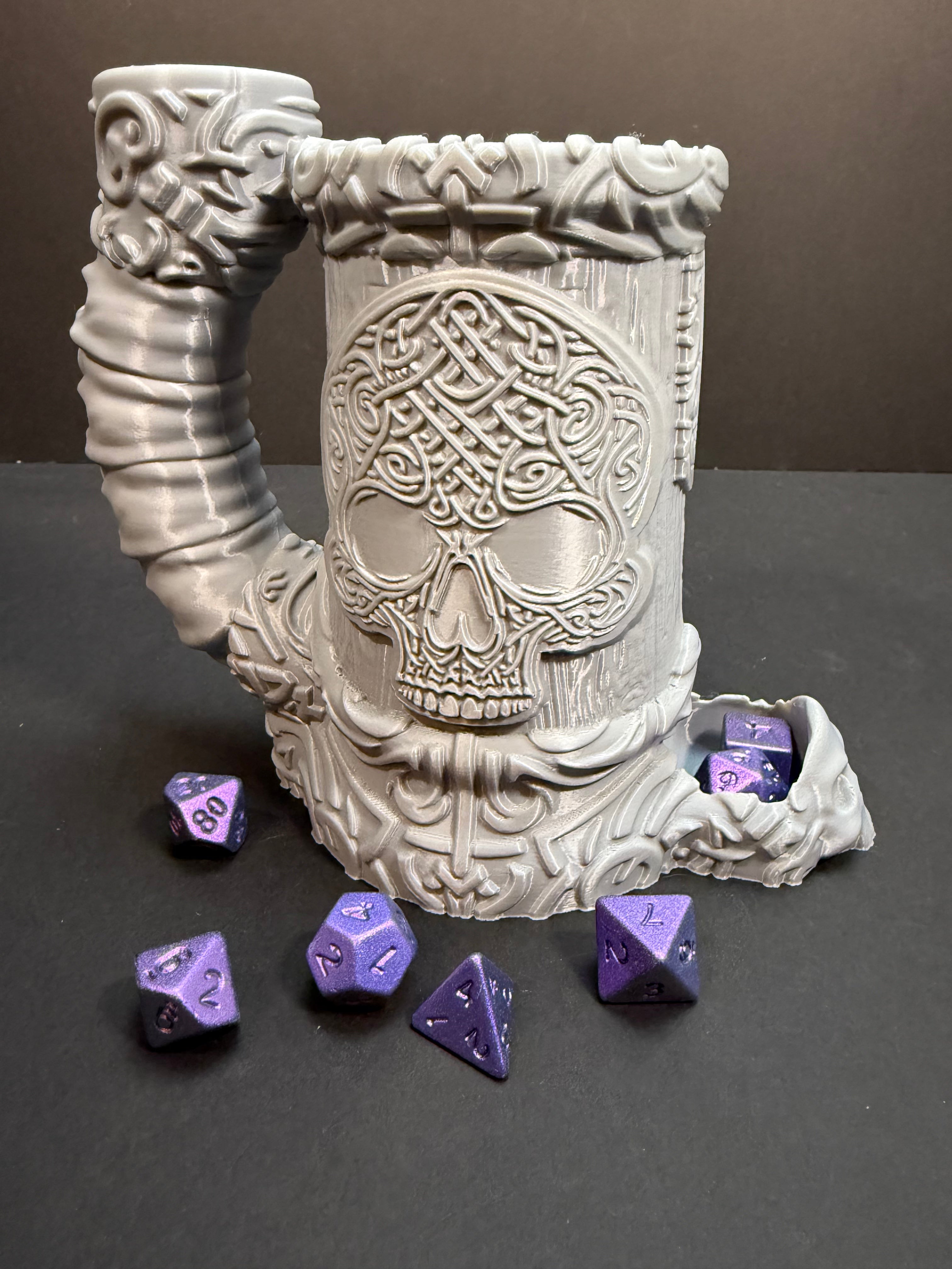 Skull Tankard Dice Thrower/Can holder