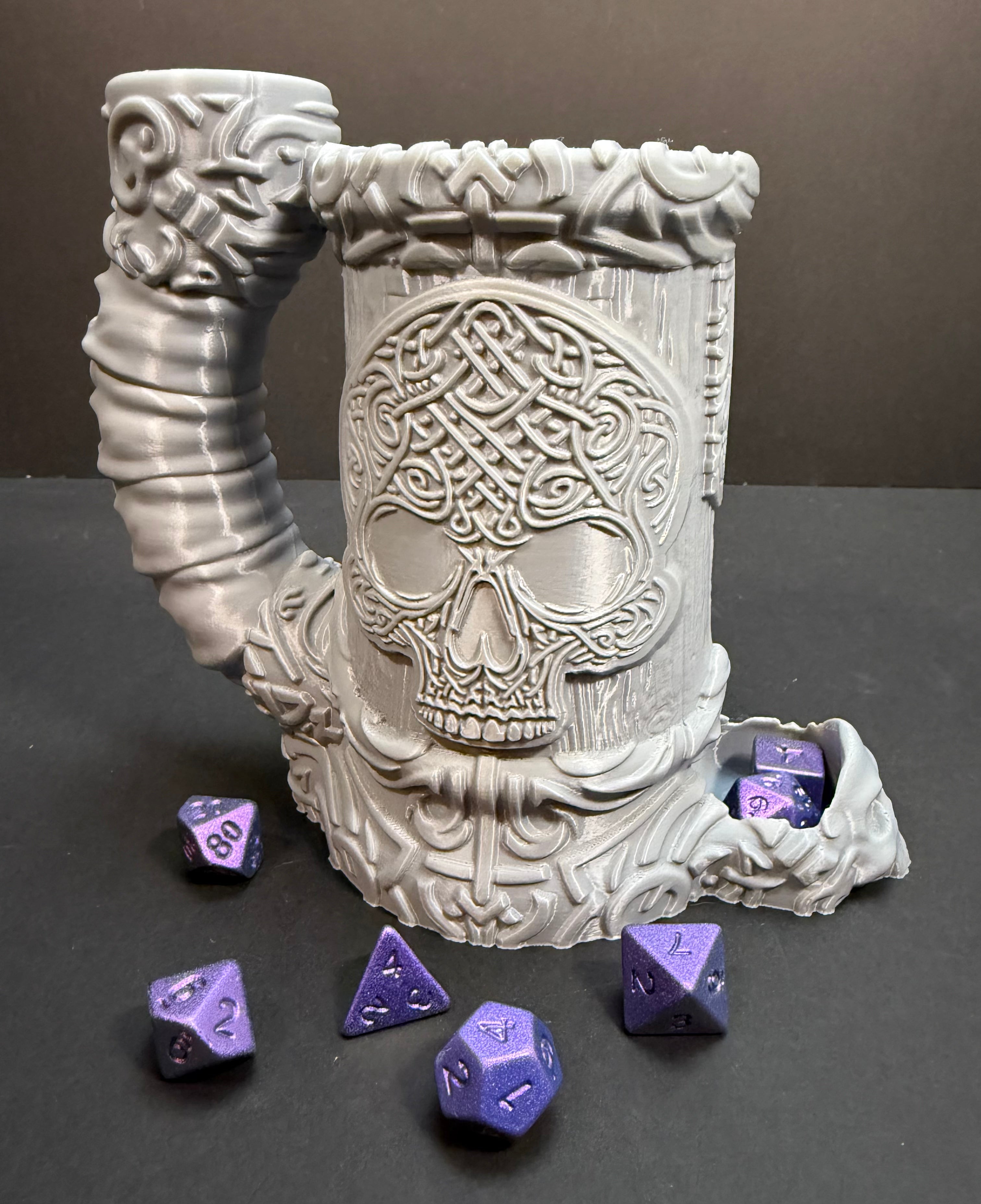 Skull Tankard Dice Thrower/Can holder